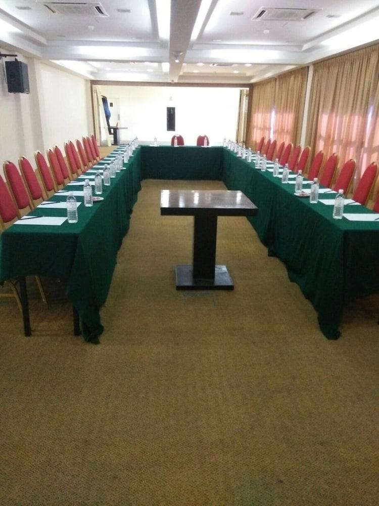 Sutera Hotel Seremban Esterno foto